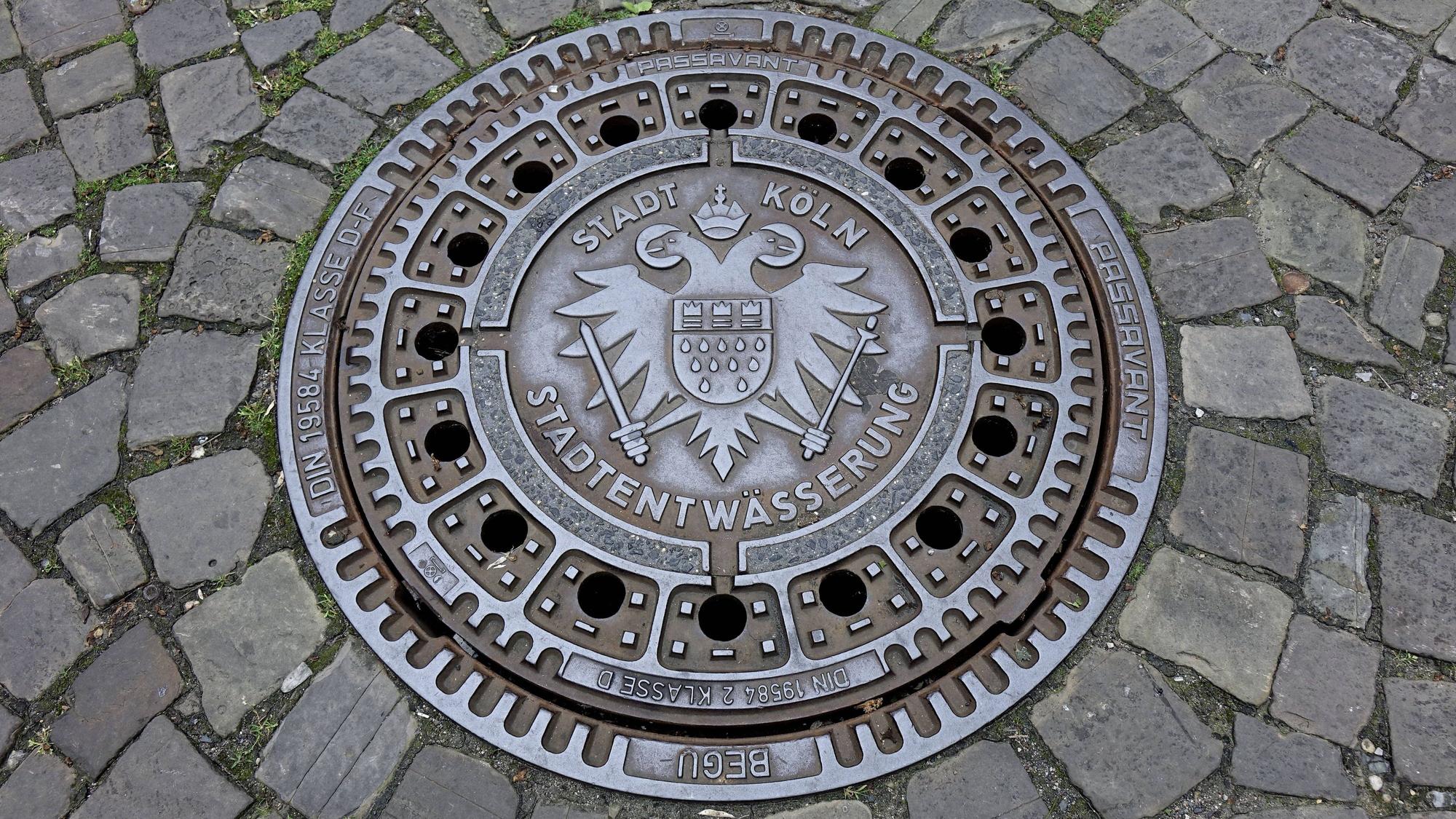 Die Kölner Stadtentwässerungsbetriebe wollen die Gebühren erneut anheben - sie decken trotzdem nicht ihre Kosten (Symbolbild).