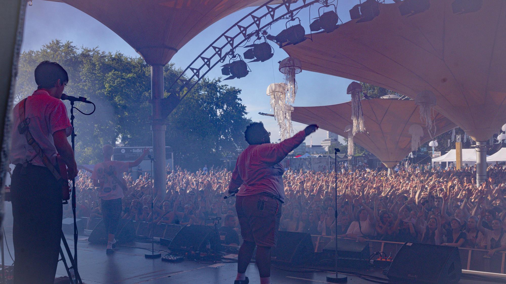 Im vergangenen Jahr feierte das „Stadt ohne Meer“-Festival Premiere im Tanzbrunnen. Am 30. August ist es zurück.