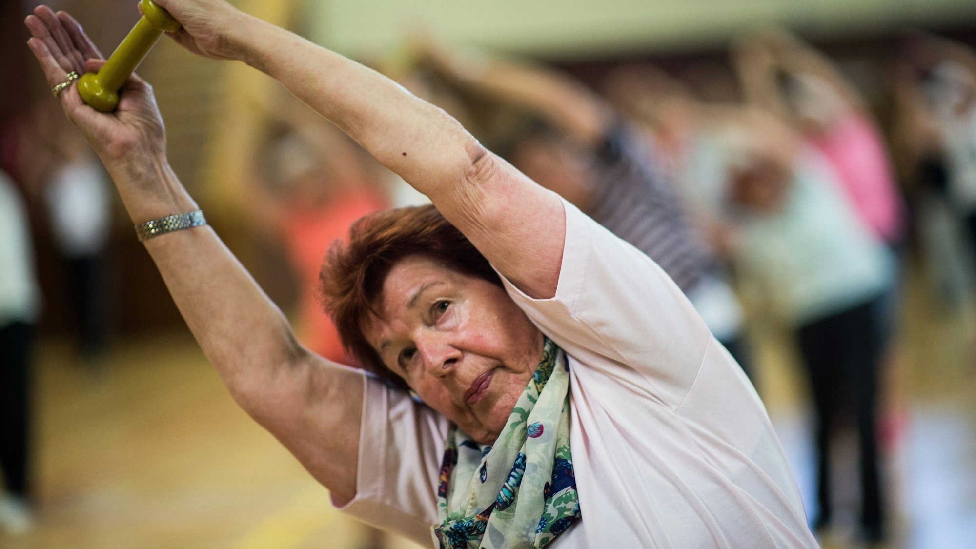 Koordinations- und Krafttraining sind wichtig, um im Alter aktiv und beweglich bleiben zu können.
