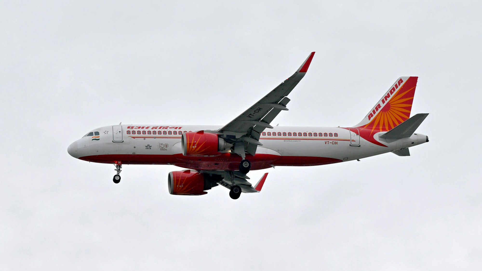 Ein Airbus A320neo der Air India beim Start.