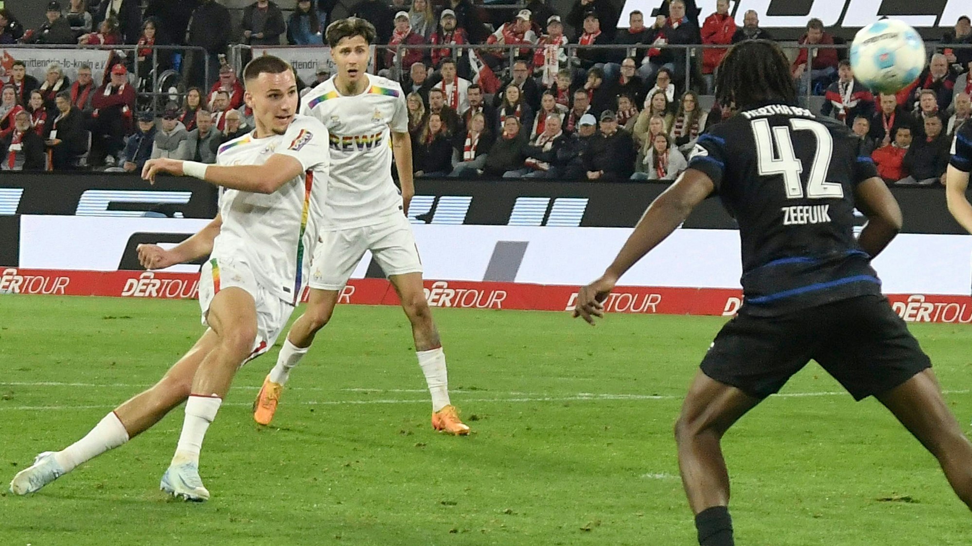 Beim 0:1 gegen Hertha BSC spielte Tim Lemperle (l.) erstmals nach seiner Verletzung wieder durch.