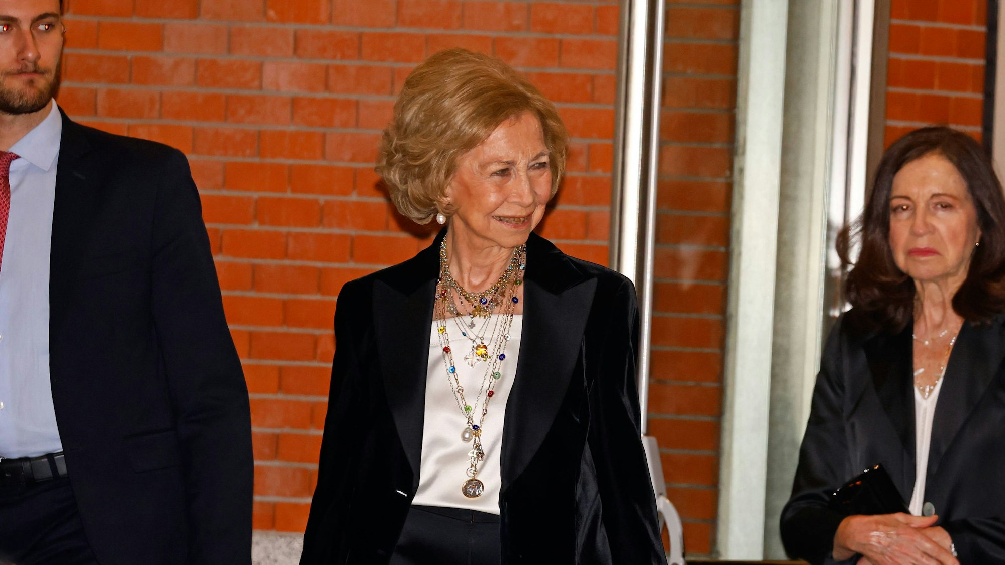 Königin Sofia wurde bei einem Auftritt mit einem betont gelassenen Lächeln gesichtet.