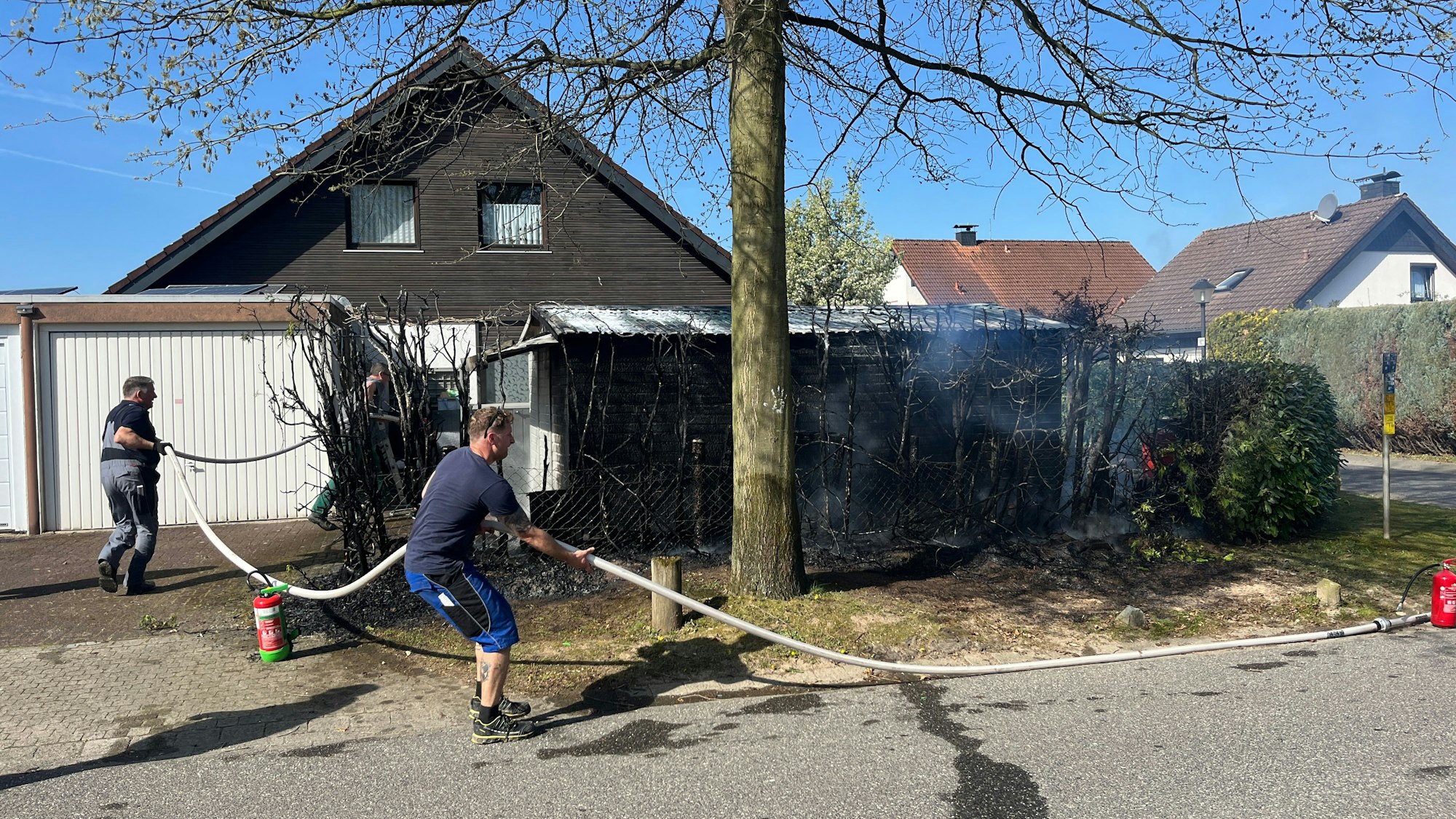 Dank des couragierten Eingreifens der Nachbarn konnte der Brand schnell gelöscht werden.