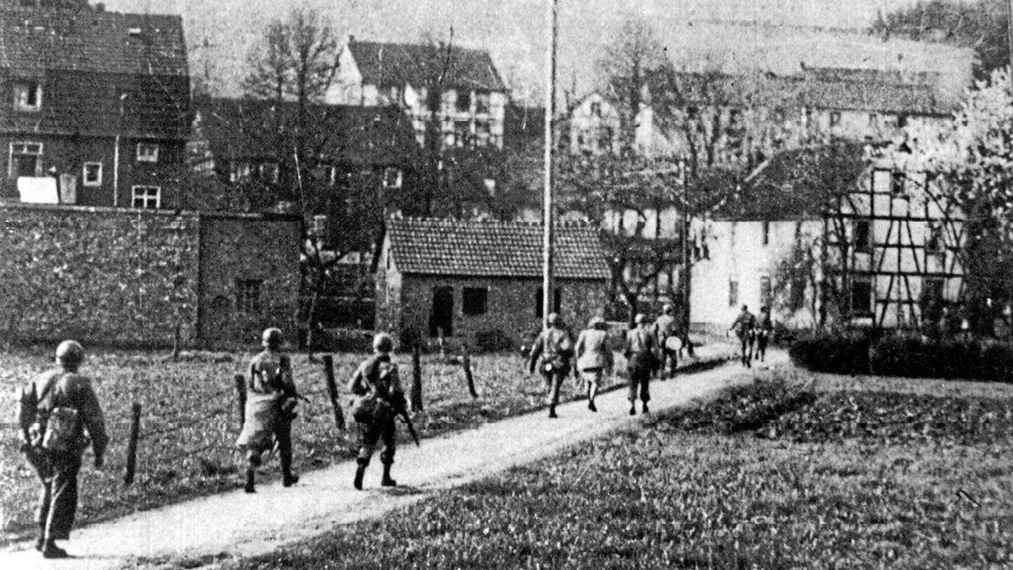 Einmarsch der Amerikaner, aufgenommen von Albert Siebenmorgen, zur Verfügung gestellt von Werner Pütz.