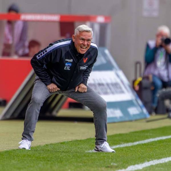 Olaf Janßen, Trainer des FC Viktoria Köln