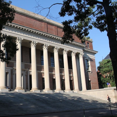 Die renommierte Harvard-Uni stellt sich dem Kurs der Trump-Regierung entgegen. (Archivbild)