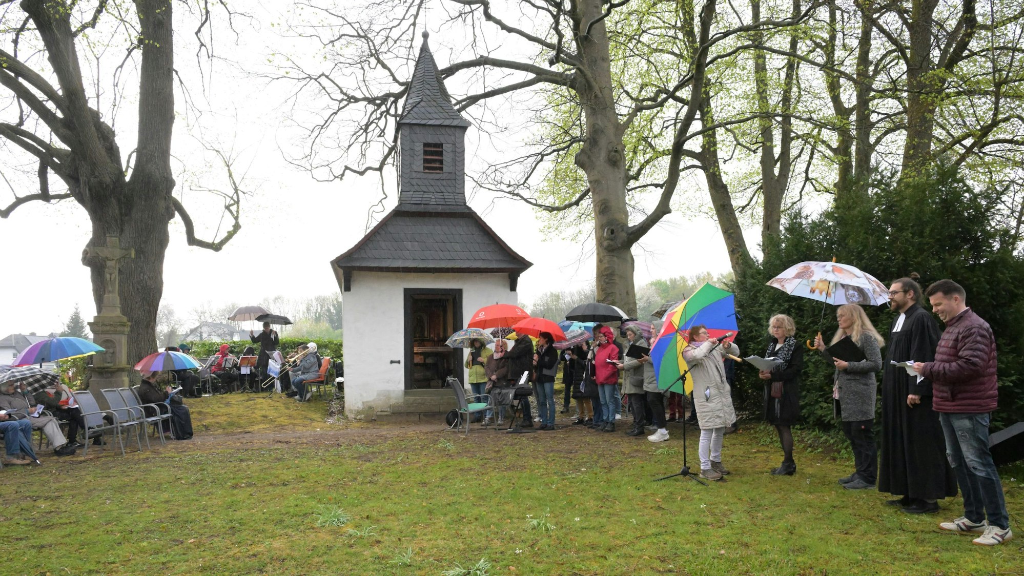 Das Foto zeigt das Ökumenische Friedensgebet in Spitze