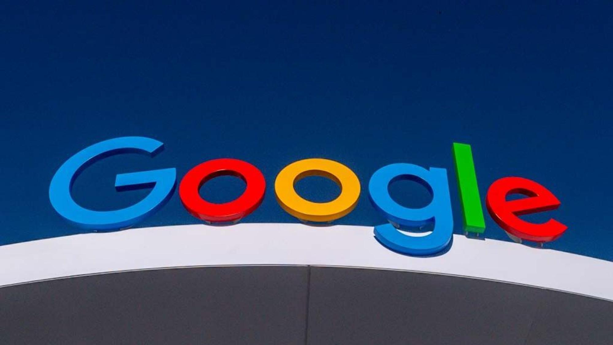 Das Logo von Google ist auf dem Pavillon des Internet-Konzerns auf der Technik-Messe CES zu sehen.