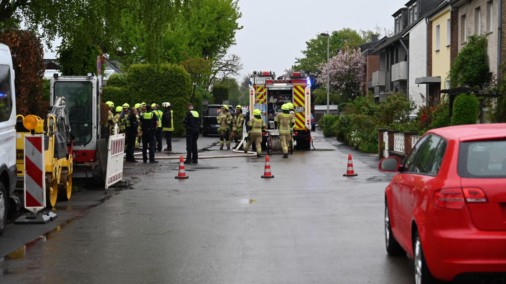 Mit einem Großaufgebot war die Feuerwehr vor Ort.
