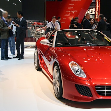 SA Aperta Ferrari wird auf einer Messe ausgestellt.