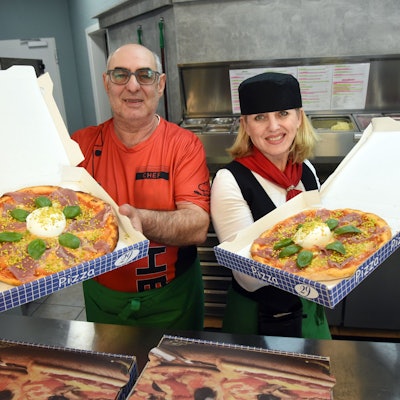 Die „Il Sogno“ ist fertig: Giuseppe und Lyubov Piccione führen im Zentrum von Waldbröl seit kurzem die „Pizzeria da Pippo“. Der Gastronom ist in der Marktstadt kein Unbekannter.