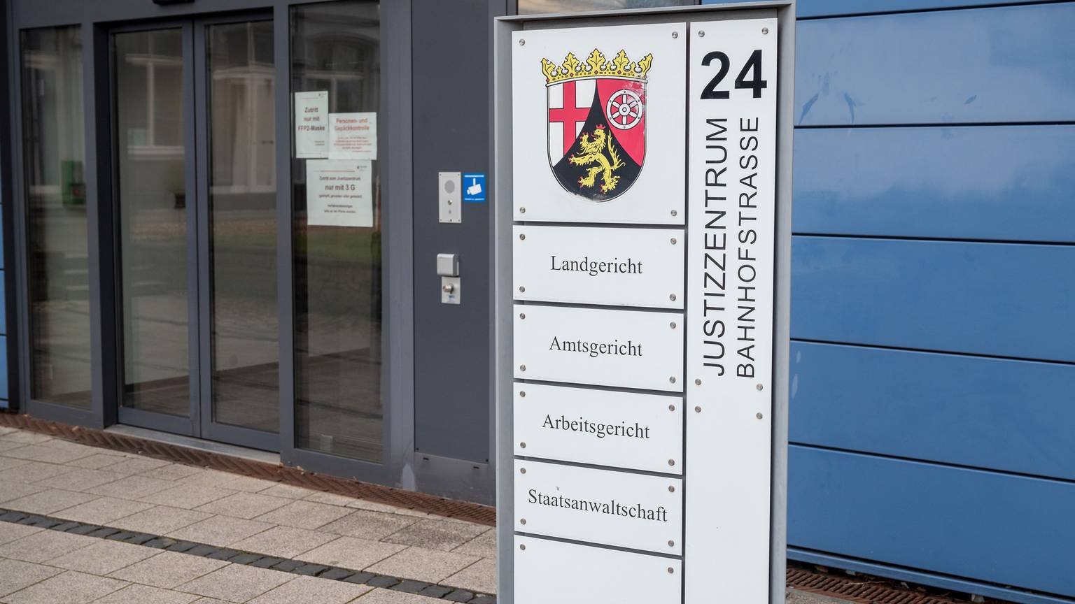 Das Justizgebäude in Kaiserslautern. (Archivfoto)