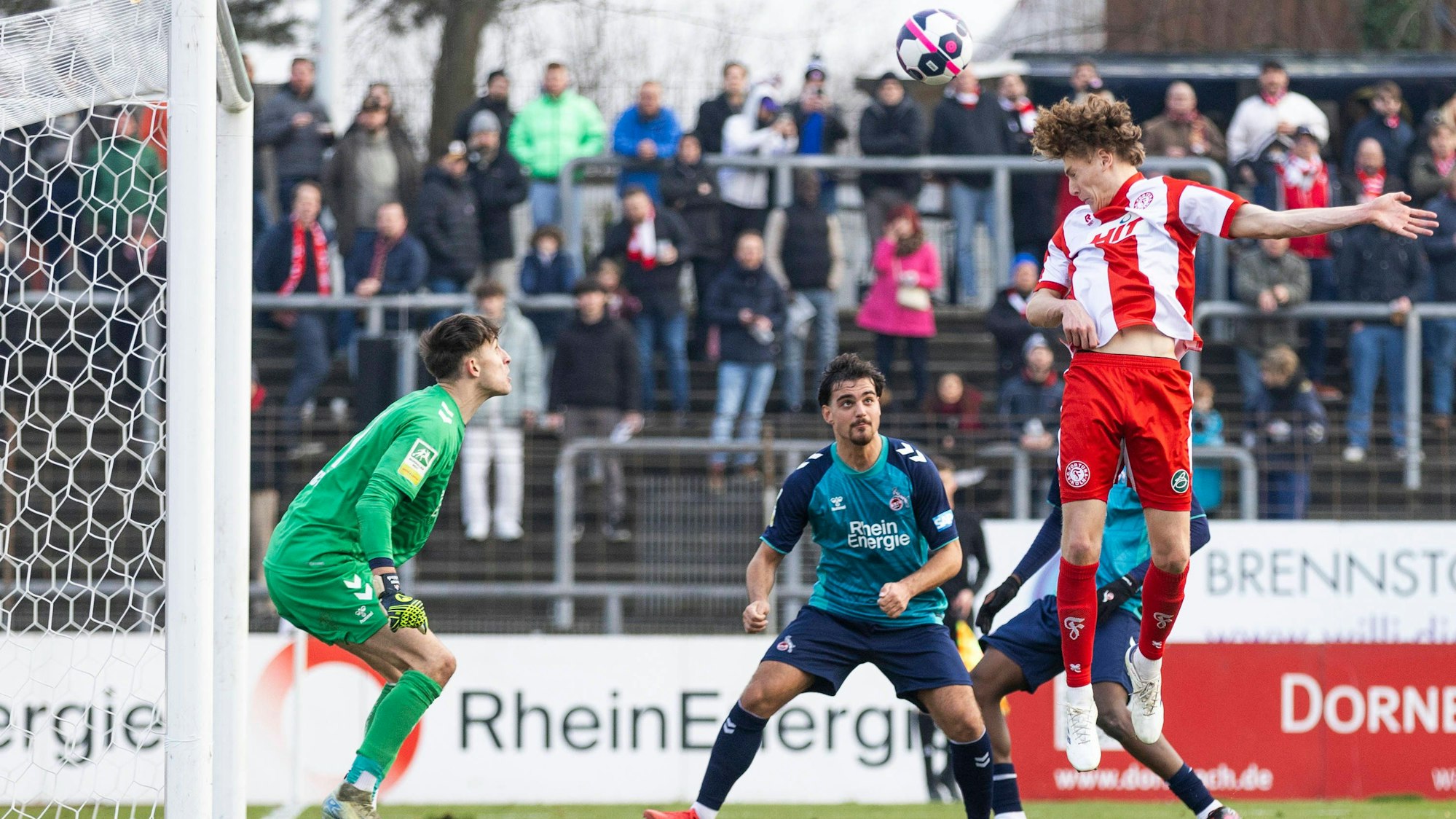 Regionalliga West: Fortuna Köln - 1. FC Köln U21, U 21 09.02.2024 Seymour Fünger Fortuna Köln, 5 mit einer Chance. Regionalliga West, Fortuna Köln - 1. FC Köln U21, 21. Spieltag, am 09.02.2024, Südstadion, Köln *** Regionalliga West Fortuna Köln 1 FC Köln U21, 09 02 2024 Seymour Fünger Fortuna Köln, 5 with a chance Regionalliga West, Fortuna Köln 1 FC Köln U21, 21 Matchday, on 09 02 2024, Südstadion, Cologne Copyright: xBEAUTIFULxSPORTS/Meuselx