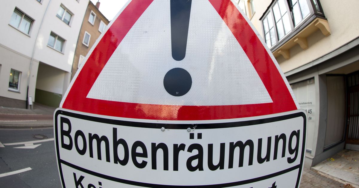 Unexploded bomb in Cologne: Five-hundred-pound bomb discovered near the ...