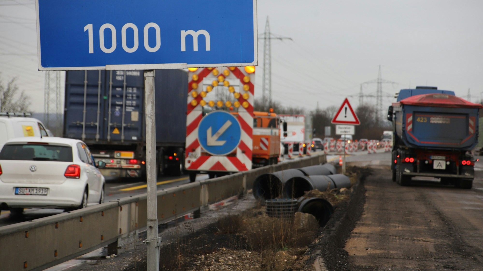 Auf der A560 laufen seit Monaten Baumaßnahmen (Archivfoto).