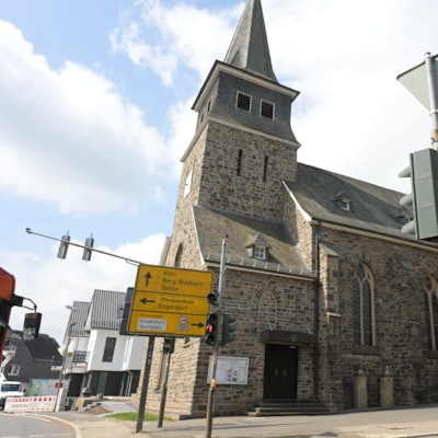 Das Foto zeigt die Ampelanlage in Biesfeld