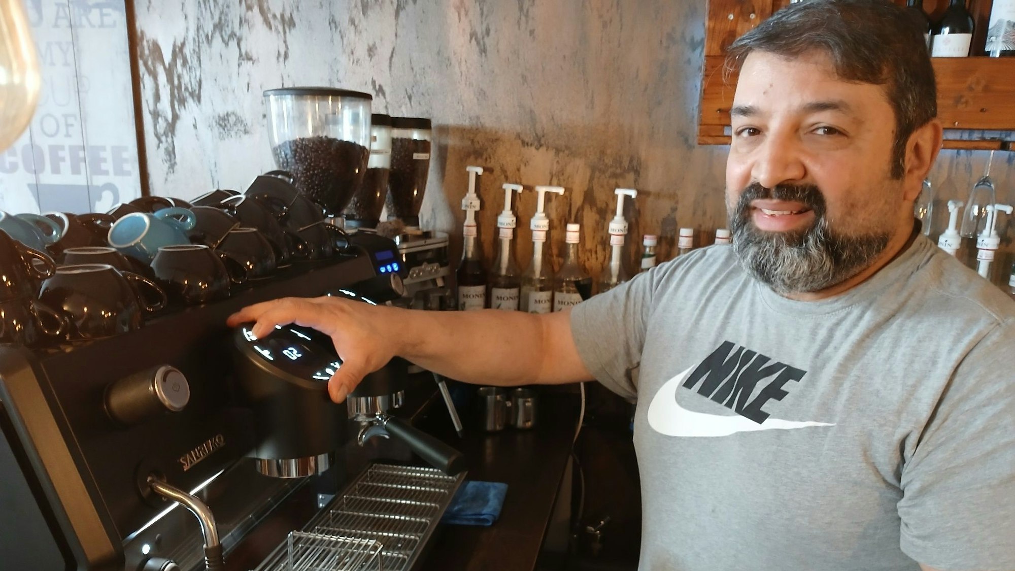 Espressostudio Lais an der Holzgasse in Siegburg, Inhaber Lais Etemadi