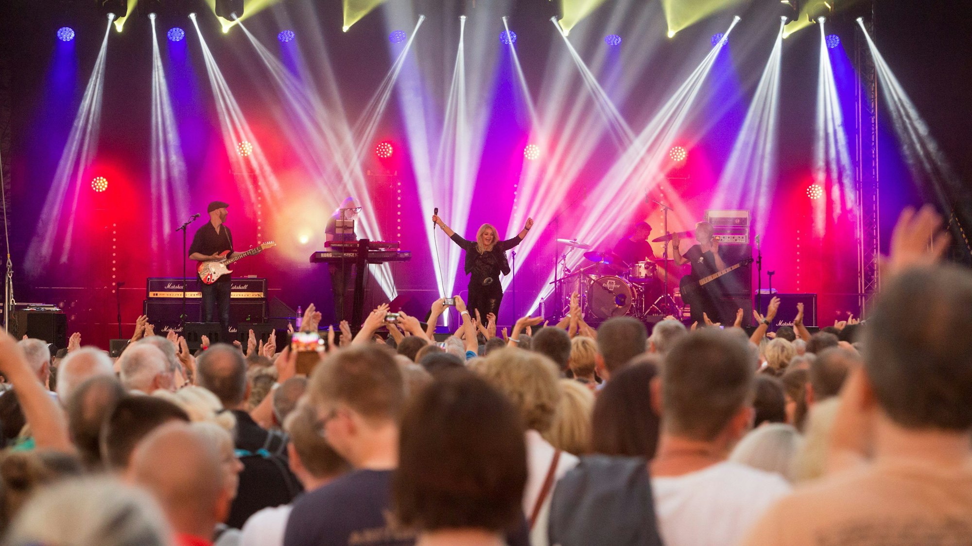 Das Bühnenprogramm war stets Teil der touristisch zugkräftigen Veranstaltung.