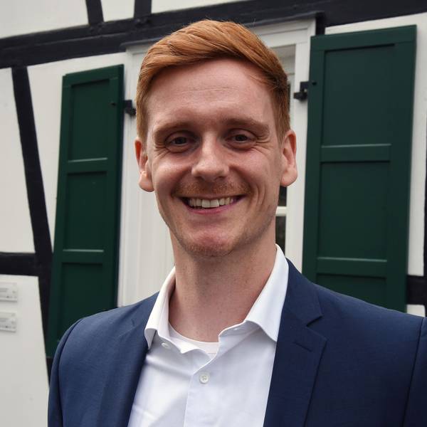 Das Foto zeigt Christian Hannes, den Bürgermeisterkandidaten der SPD in Bergneustadt.