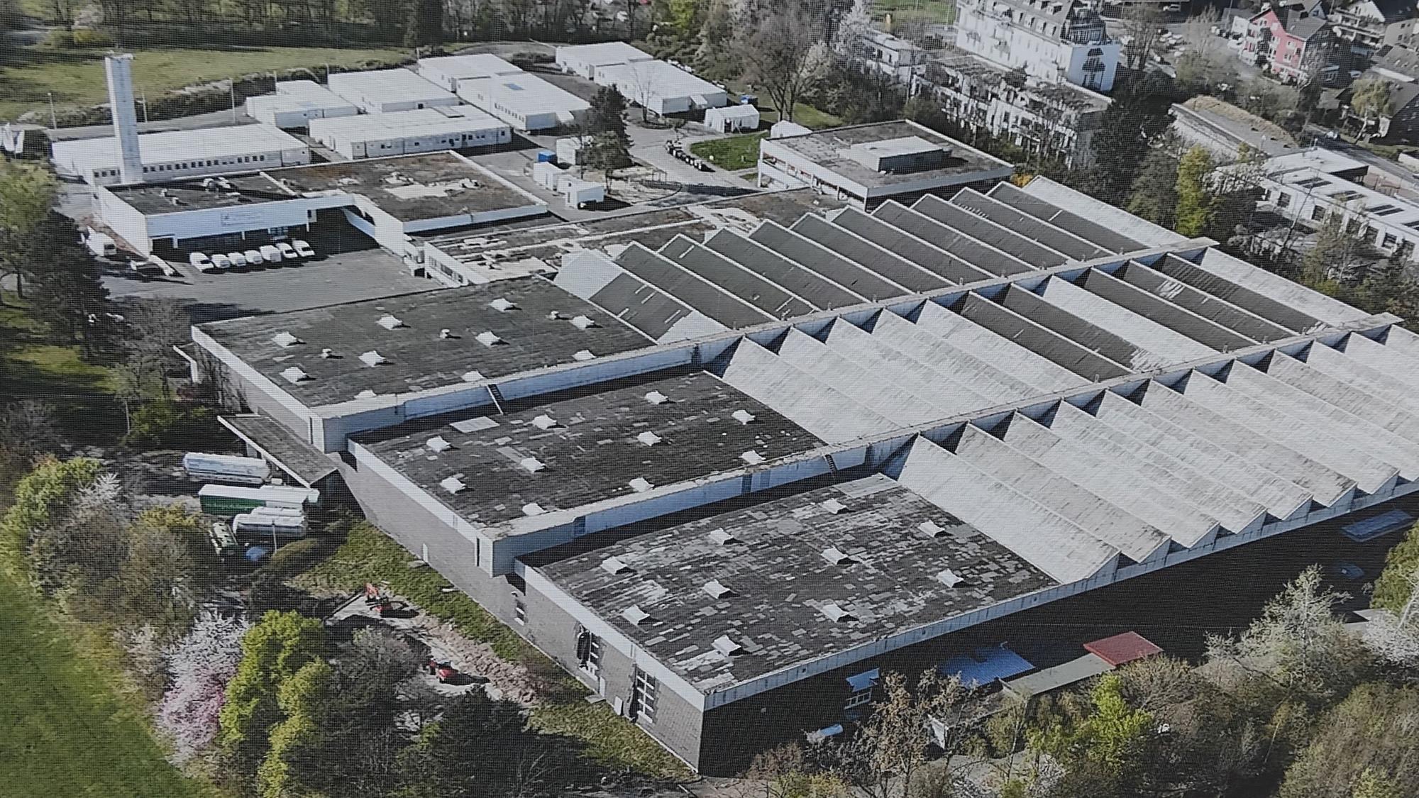 Thurn-Gelände
Innovations-Quartier Neunkirchen-Süd
Much Neunkirchen-Seelscheid
In den 1960er Jahren errichtete die Firma Avon ihre 70.000 Quadratmeter große Produktionsstätte auf dem doppelt so großen Gelände.