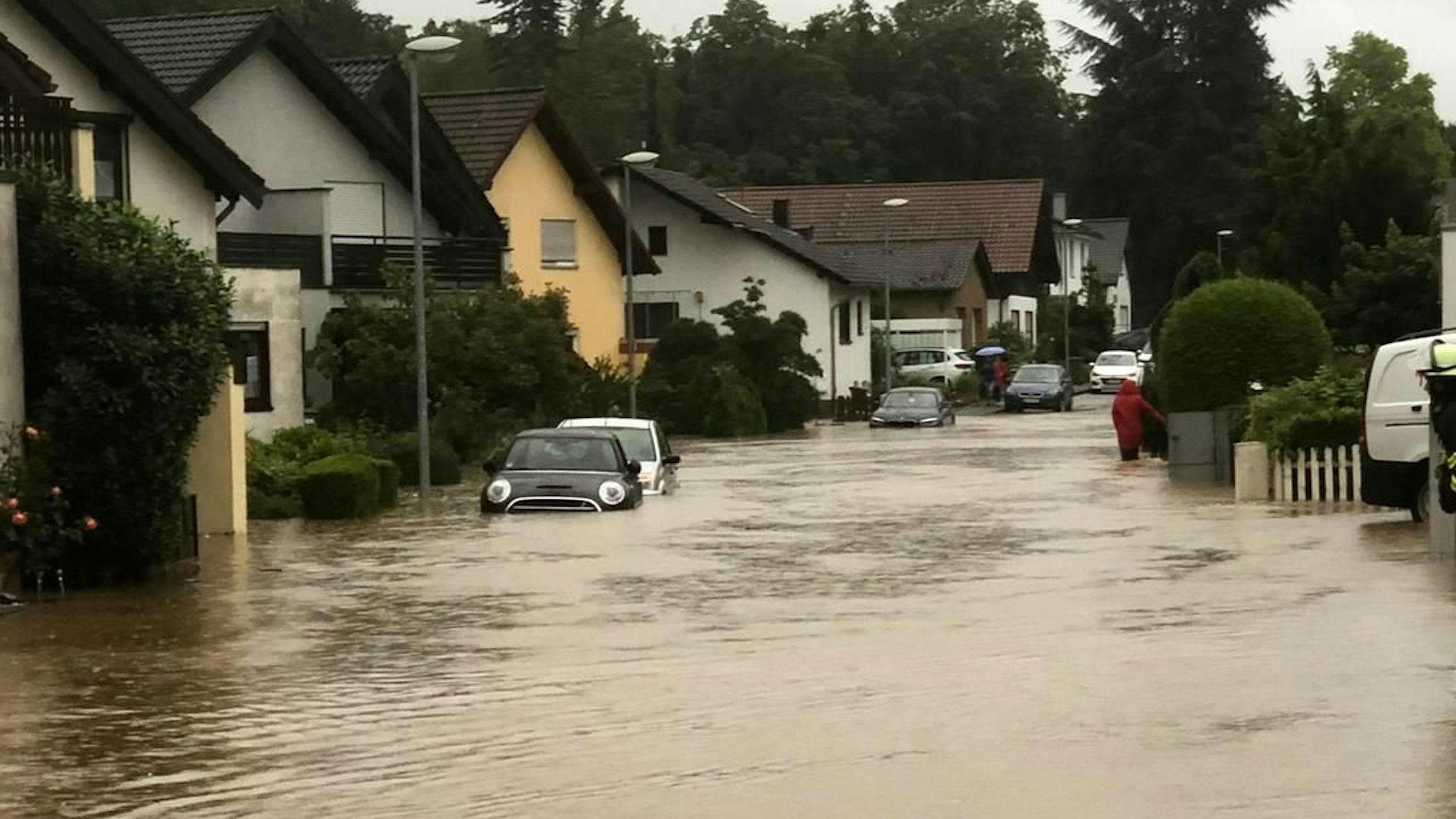 Bei der Hochwasserkatastrophe vom 14. auf den 15. Juli 2021 standen auch in Alfter Straßen unter Wasser.