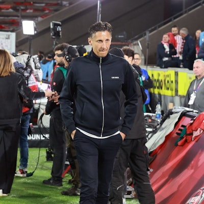 Abgang: Christian Keller nach dem 1:1 im Heimspiel des 1. FC Köln gegen Jahn Regensburg. Einen Tag später wurde der Geschäftsführer freigestellt.