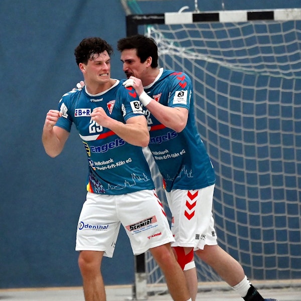 24.03.2023, Handball-Bergische Panther - Longericher SC
links: Lukas Schulz (Longerich)
rechts: Christopher Wolf (Longerich)
Foto: Uli Herhaus