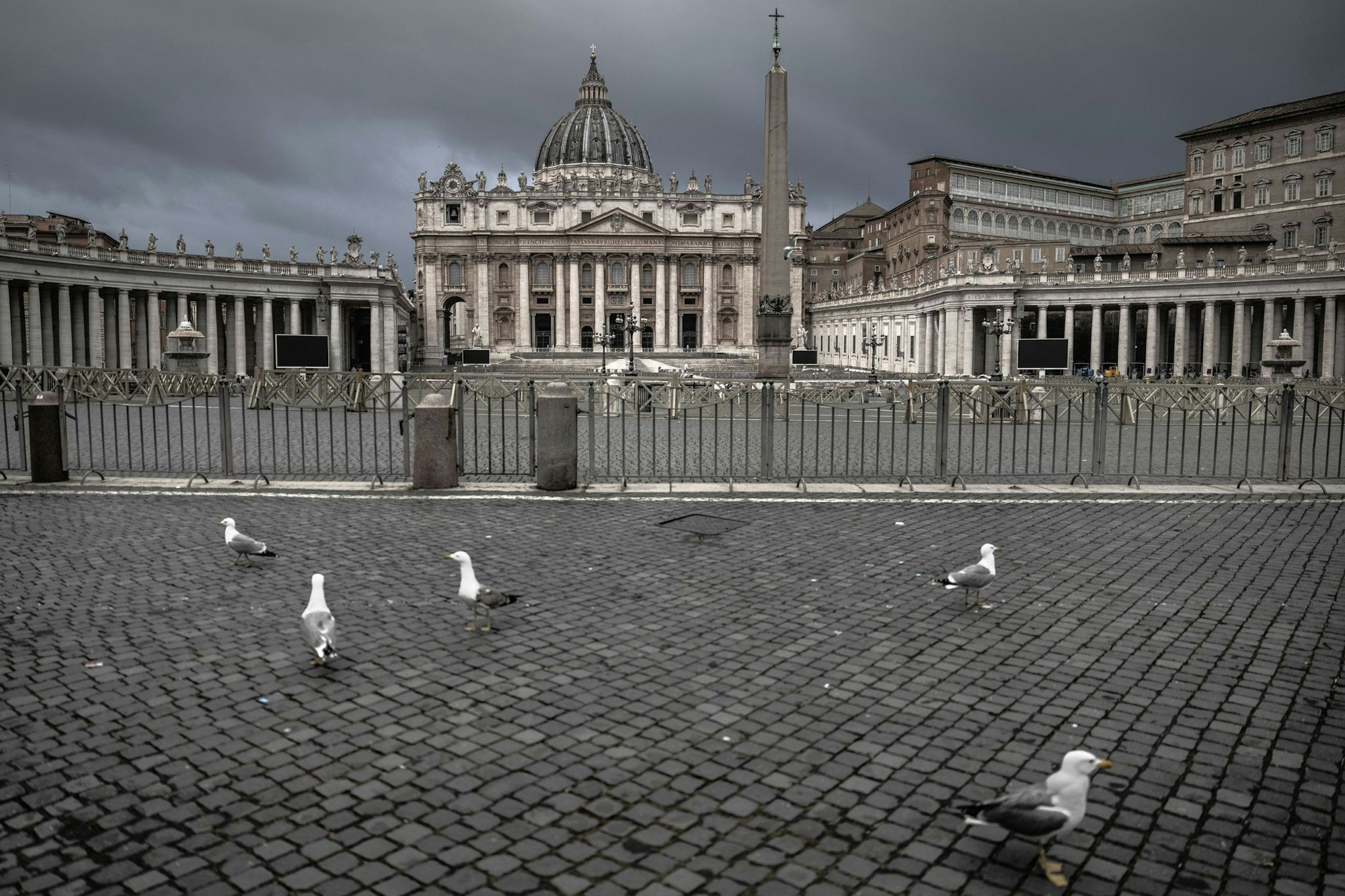 Noch ist der Petersplatz leer. Wenn es einen neuen Papst gibt, wird es anders sein.