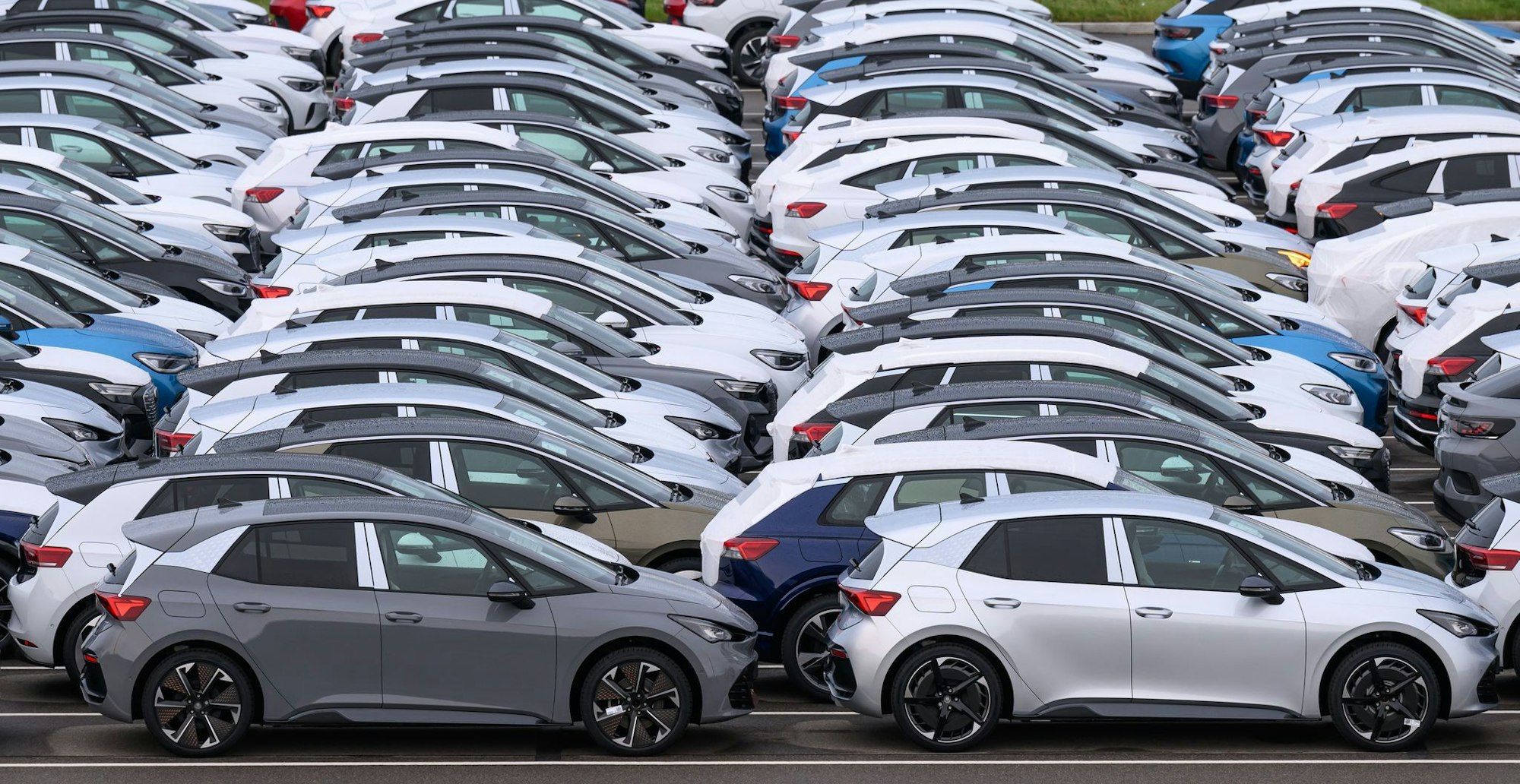 Die deutsche Industrie hat mehr Aufträge bekommen - auch im Autobau (Archivbild)