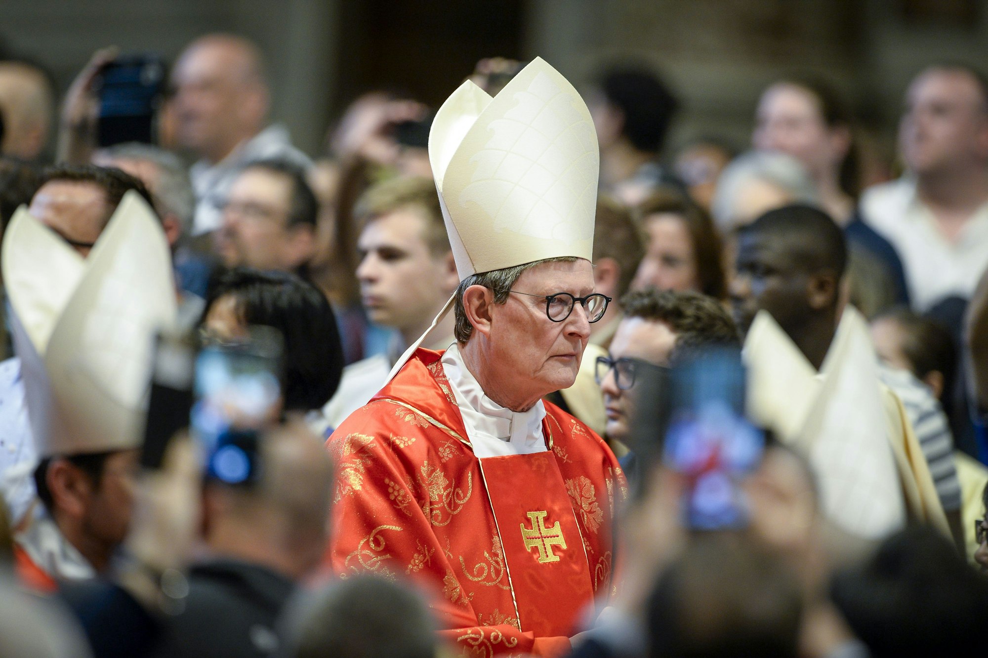 Der deutsche Kardinal Rainer Maria Woelki nimmt an der Messe vor Beginn des Konklave teil.