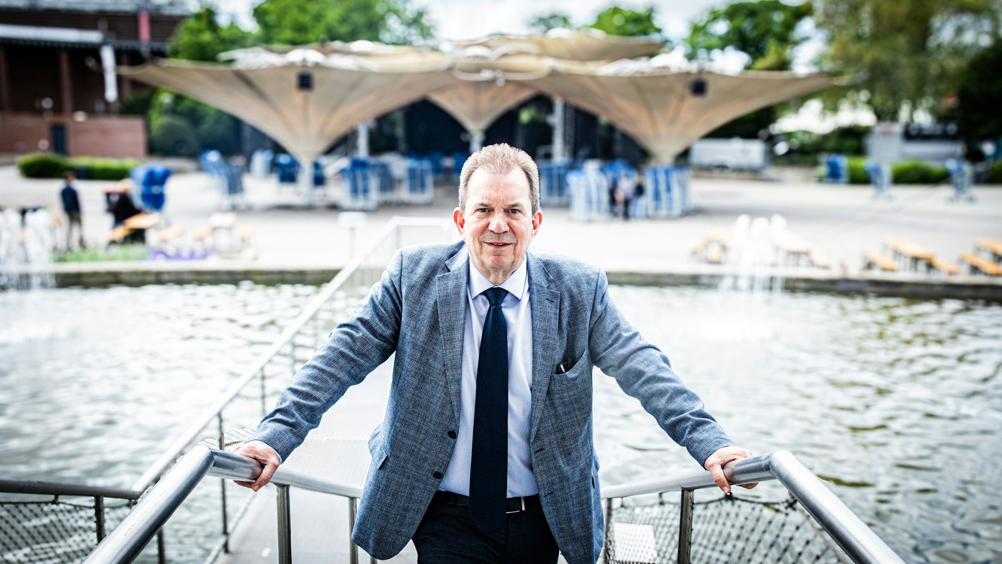 Koelncongress-Geschäftsführer Ralf Nüsser im Tanzbrunnen.