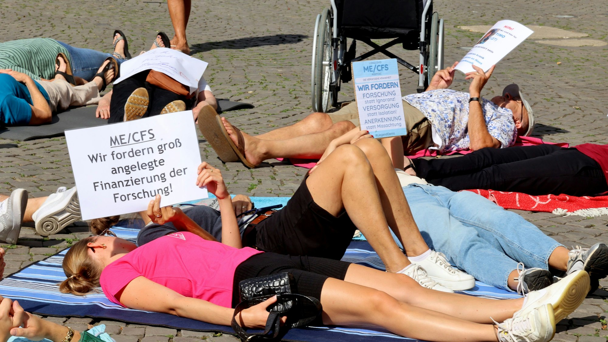 Die „Liegenddemo“ im vergangenen Jahr