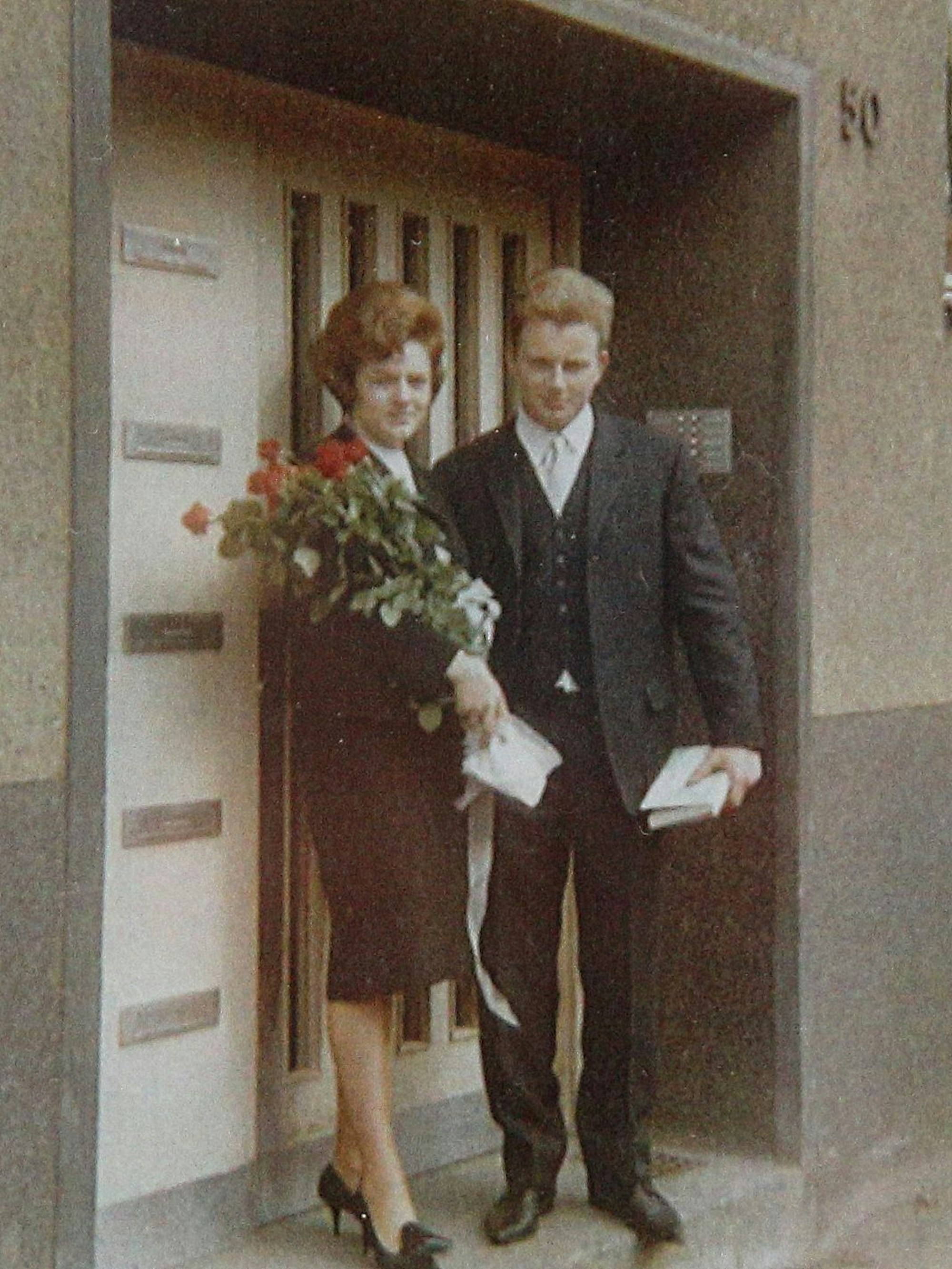 Das Bild ist ein Repro des Hochzeitsfotos von vor 60 Jahren.