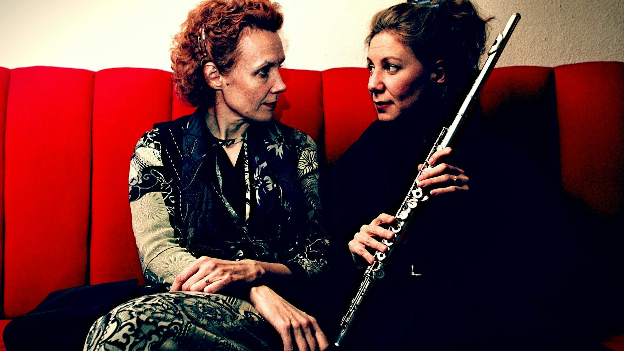 Kaija Saariaho und Camilla Hoitenga