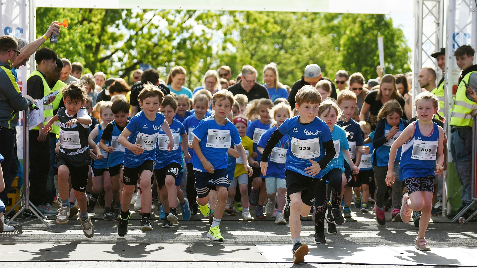 Start eines Bambini-Volkslaufes