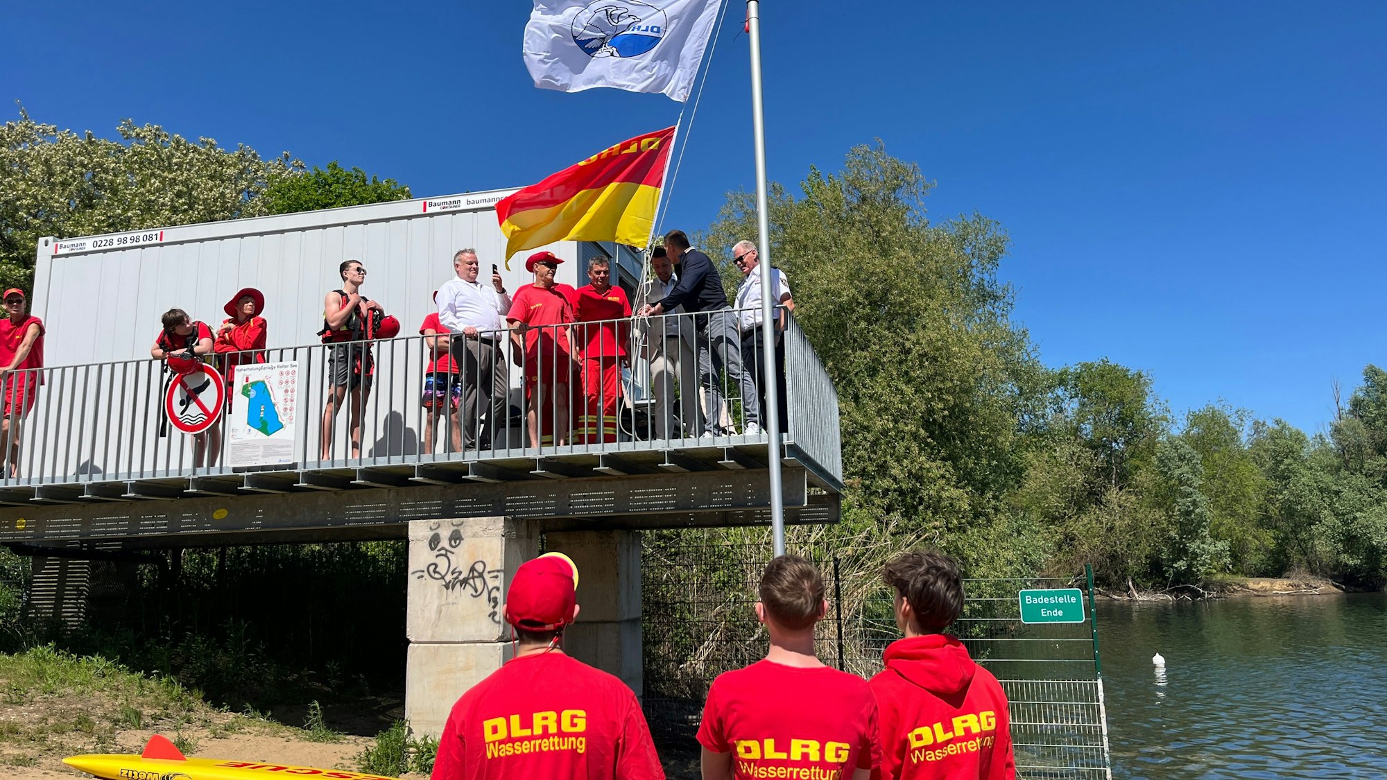 Die DLRG Bezirk Rhein-Sieg hat am Samstag, 10. Mai, die Wachsaison 2025 am Rotter See begonnen.