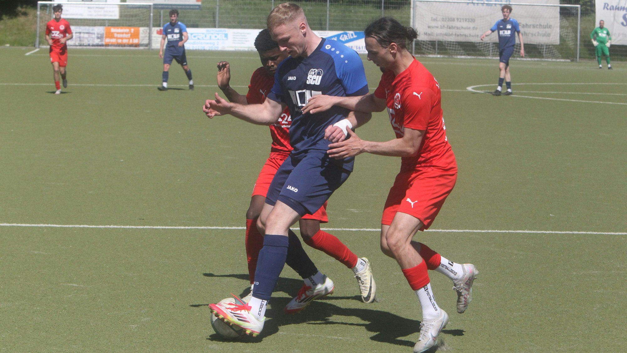 Johannes Grünig (Mitte)