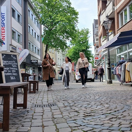 Geschäftsleute fürchten Umsatzeinbußen durch die bevorstehende Sanierung der Holzgasse