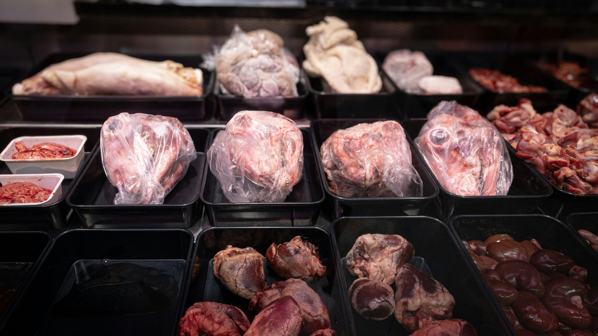 Das Fleisch ist in den Karadag-Läden halal, stammt also von Tieren, die nach islamischen Regeln geschlachtet wurden.