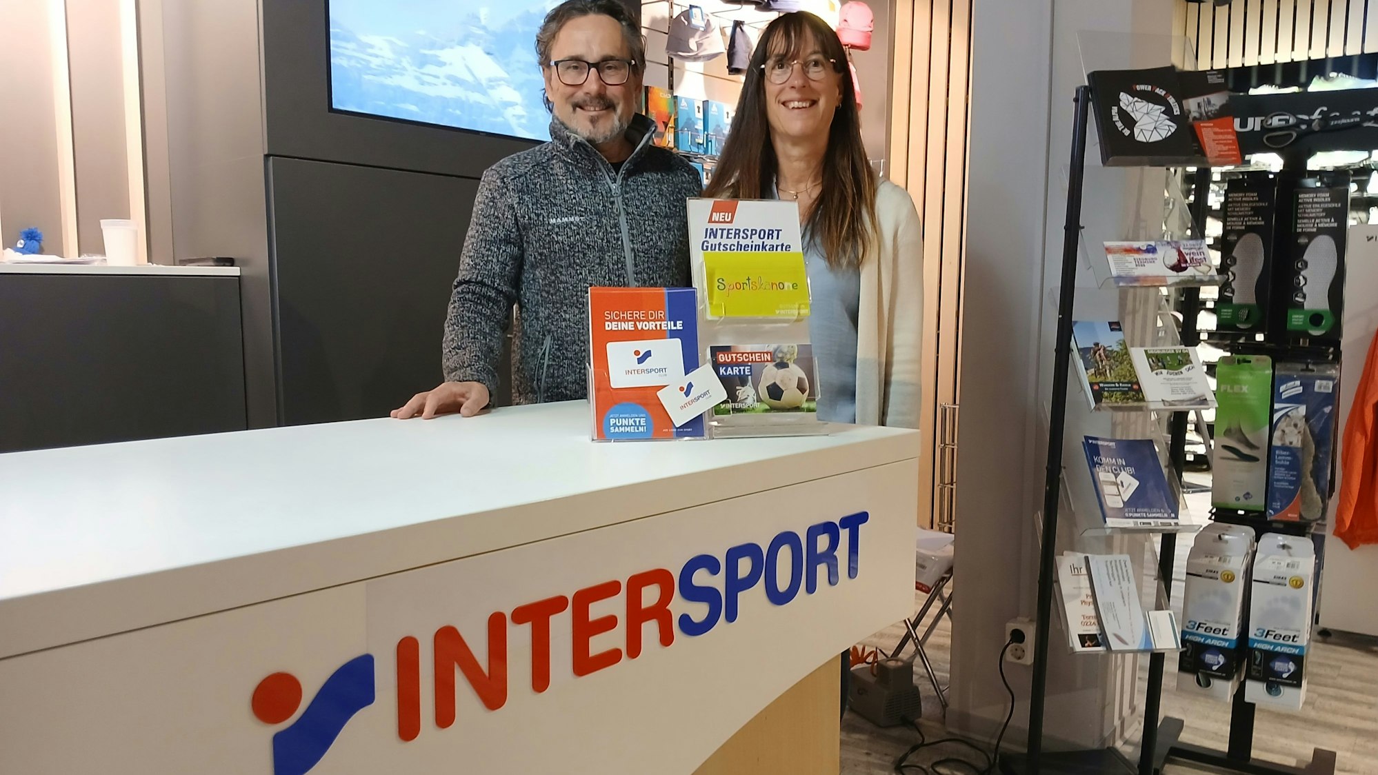 Guido und Christiane Dreschmann in ihrer Intersport-Filiale.