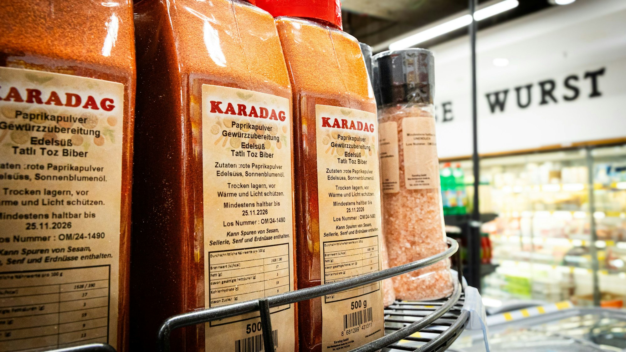 Die Ladenkette führt auch eine Eigenmarke.