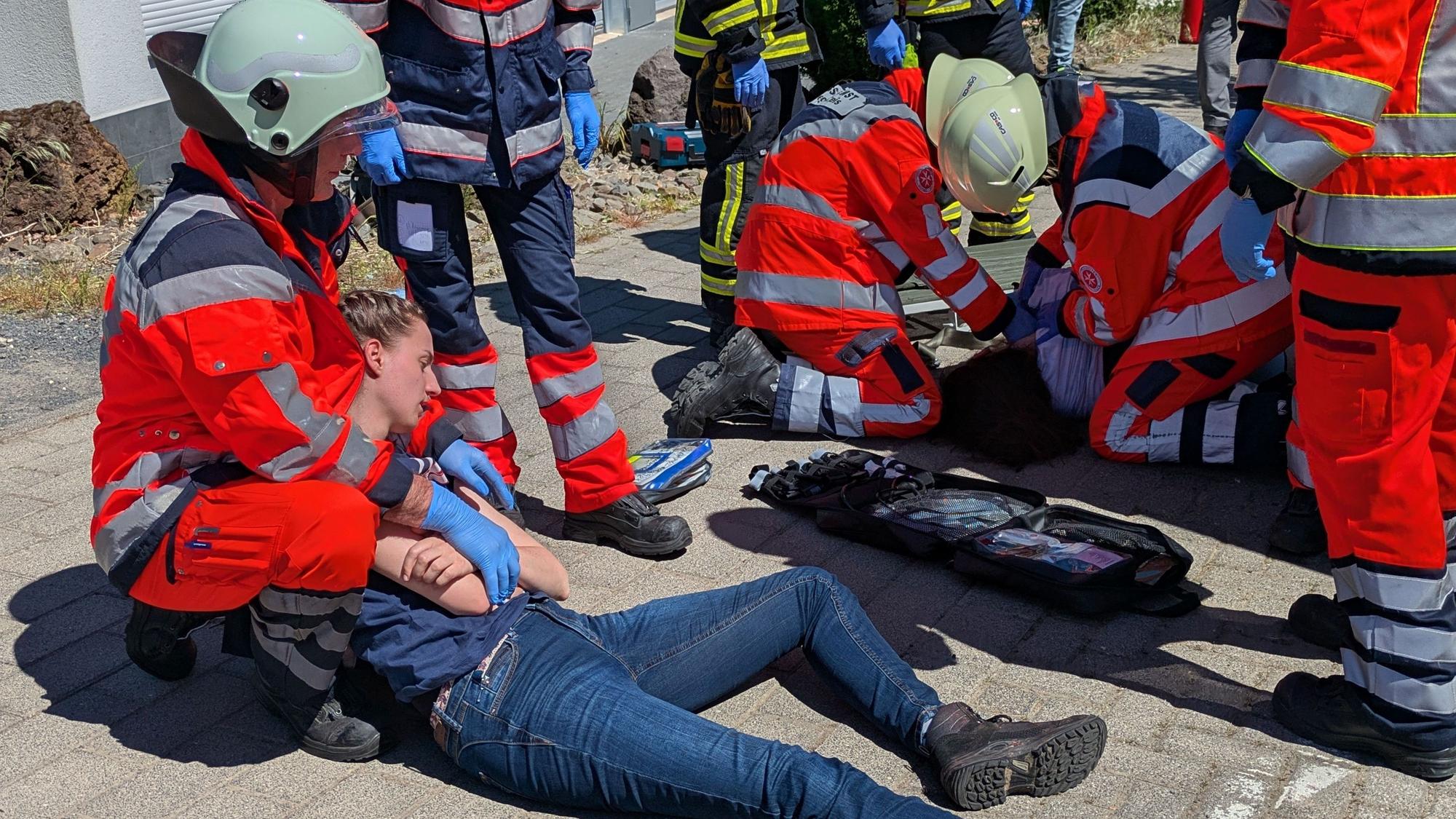 20 Notfalldarsteller spielten die Opfer bei dieser Übung.