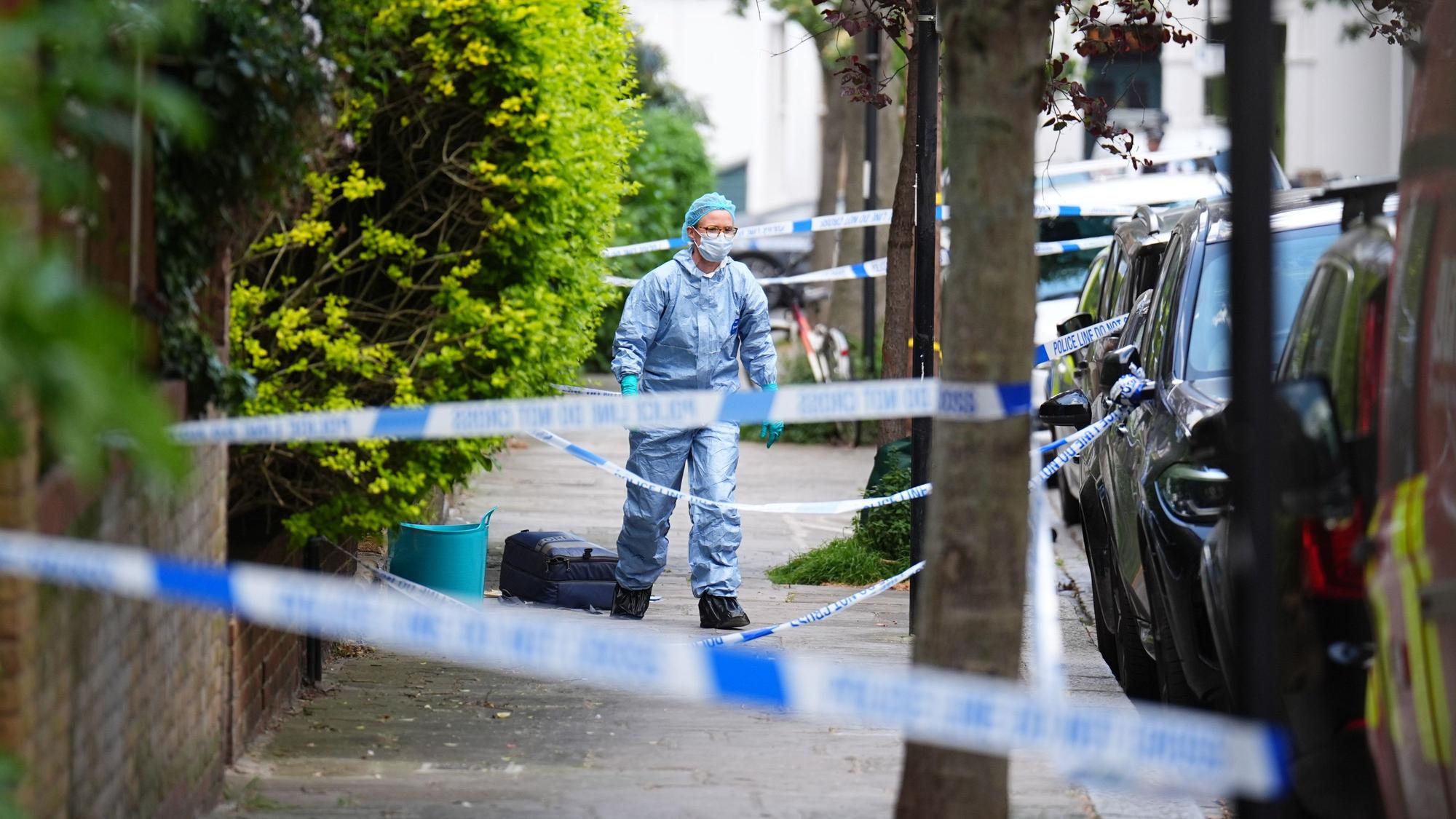 Die Spurensicherung untersucht einen Brand im ehemaligen Haus von Keir Starmer.