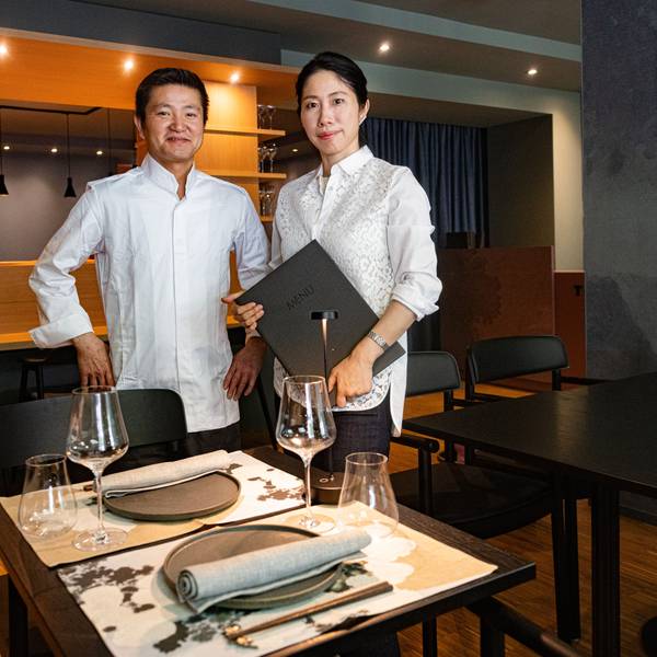Geschäftsführerin Kazumi Wickenkamp und Küchenchef Hideyuki Takahashi begrüßen ihre Gäste im Toki.