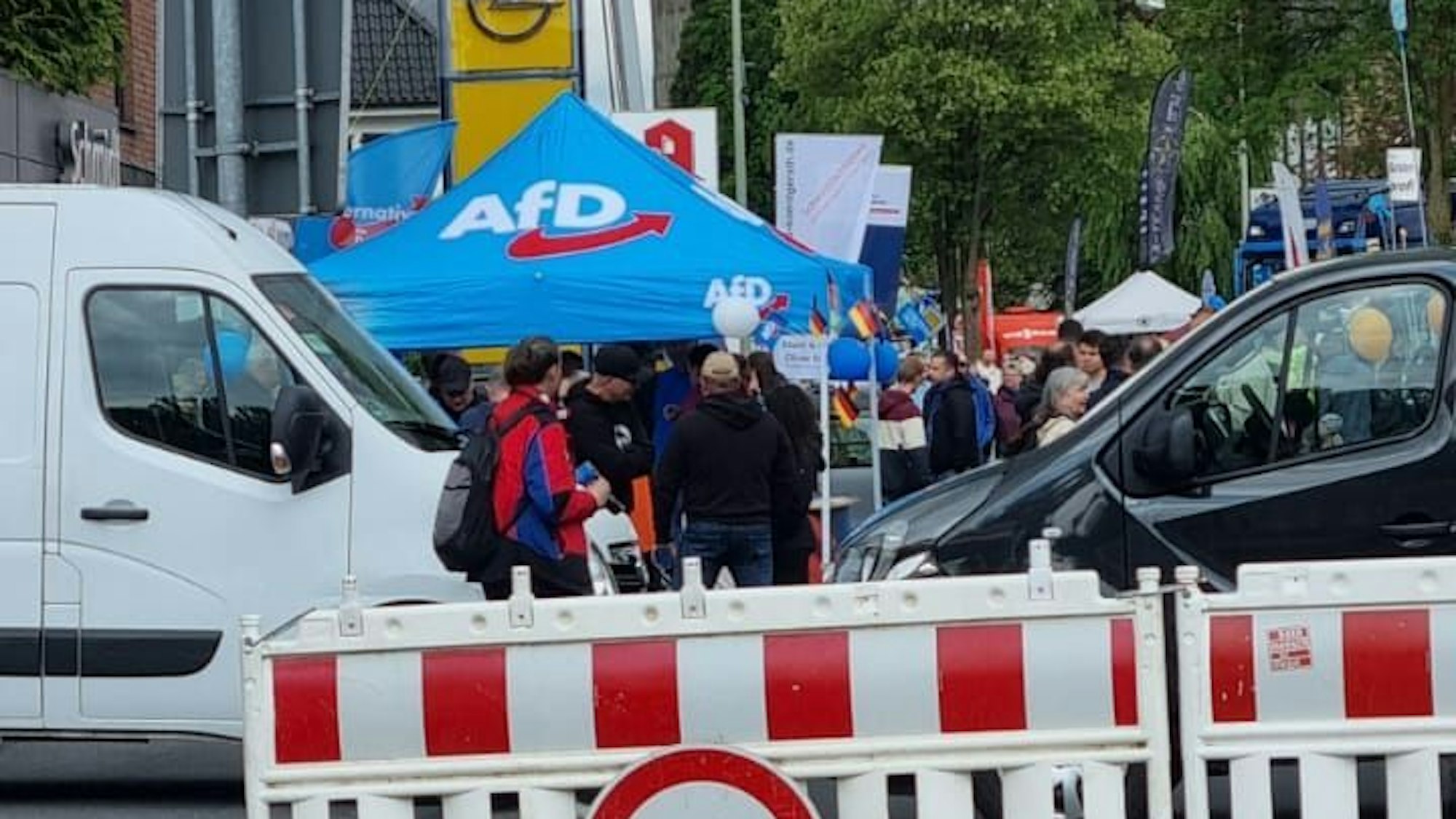 AfD-Stand auf der Hauptstraße in Neunkirchen-Seelscheid