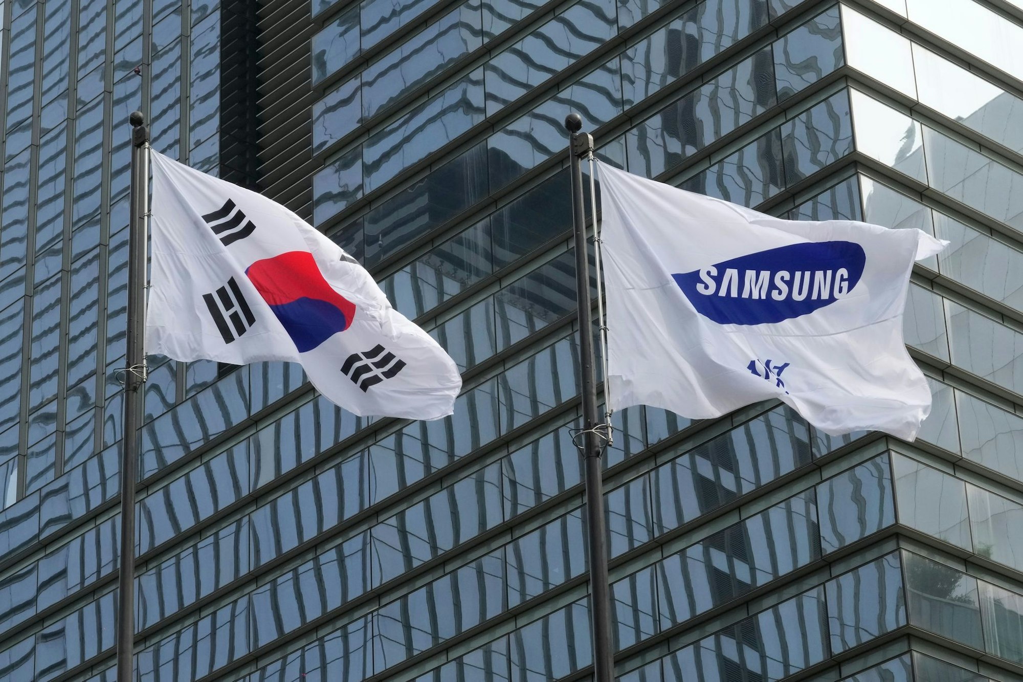Samsung Electronics ist marktführend bei Speicherchips und Fernsehern. (Archivbild)