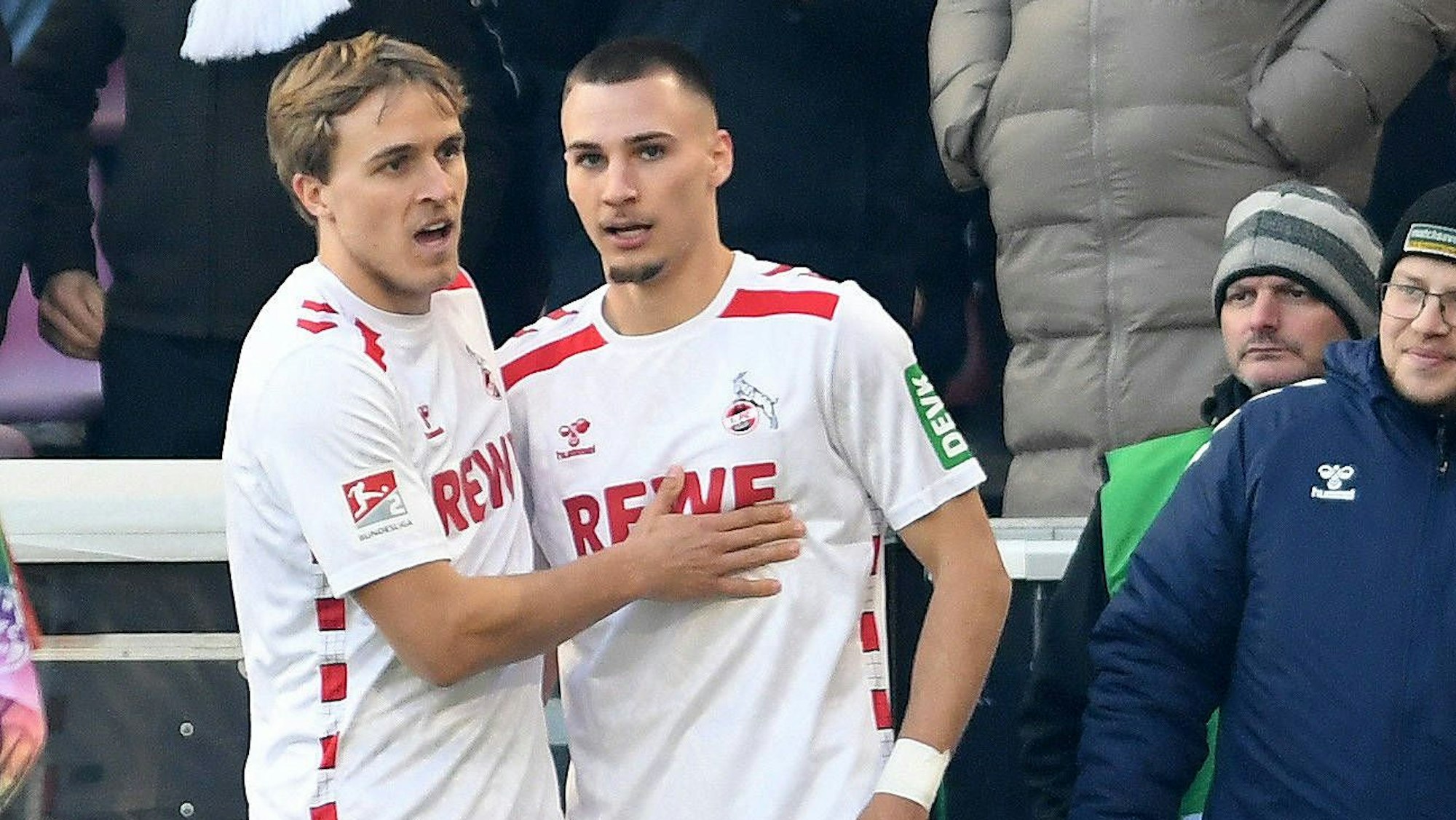 FC-Kapitän Timo Hübers (l.) und Tim Lemperle.