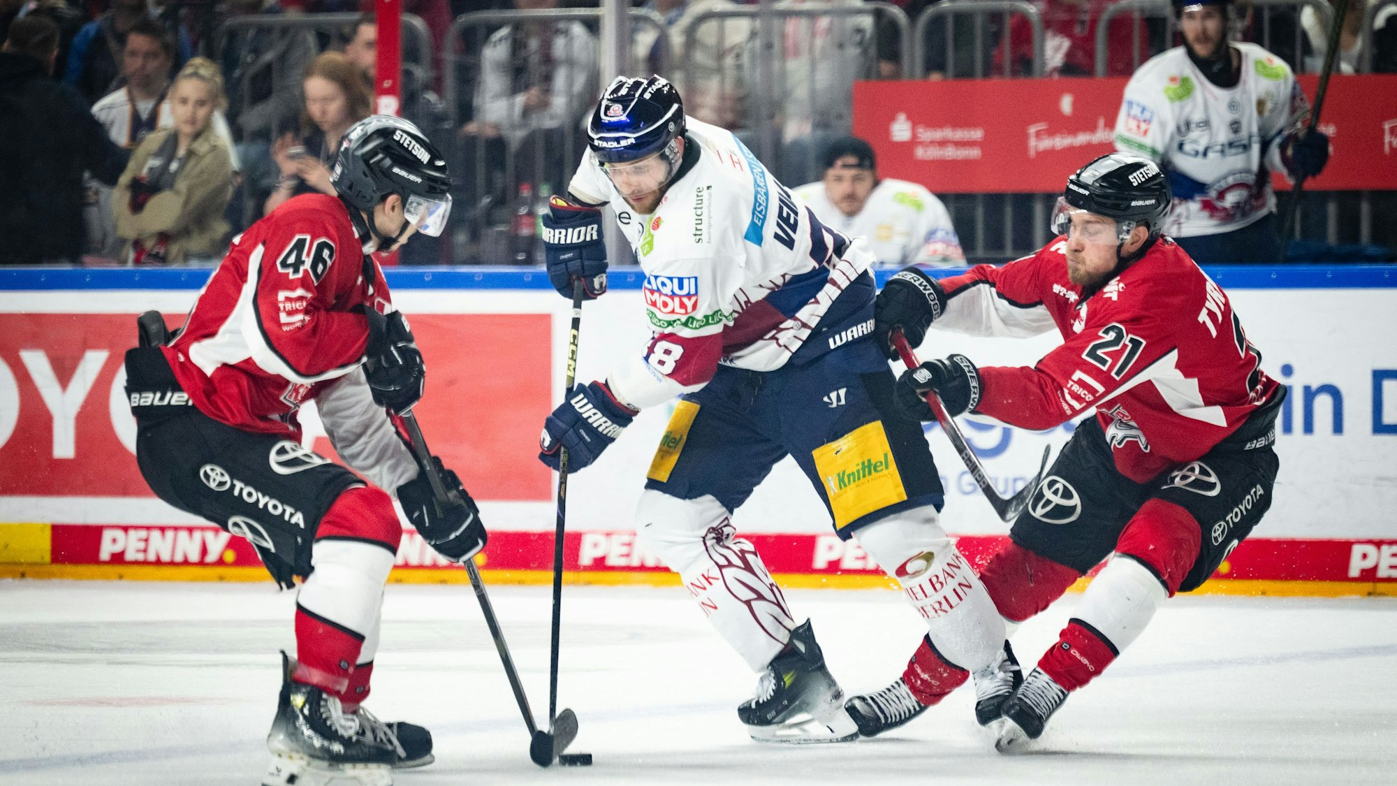 Bleibt wohl in Köln: Juhani Tyrväinen (rechts).