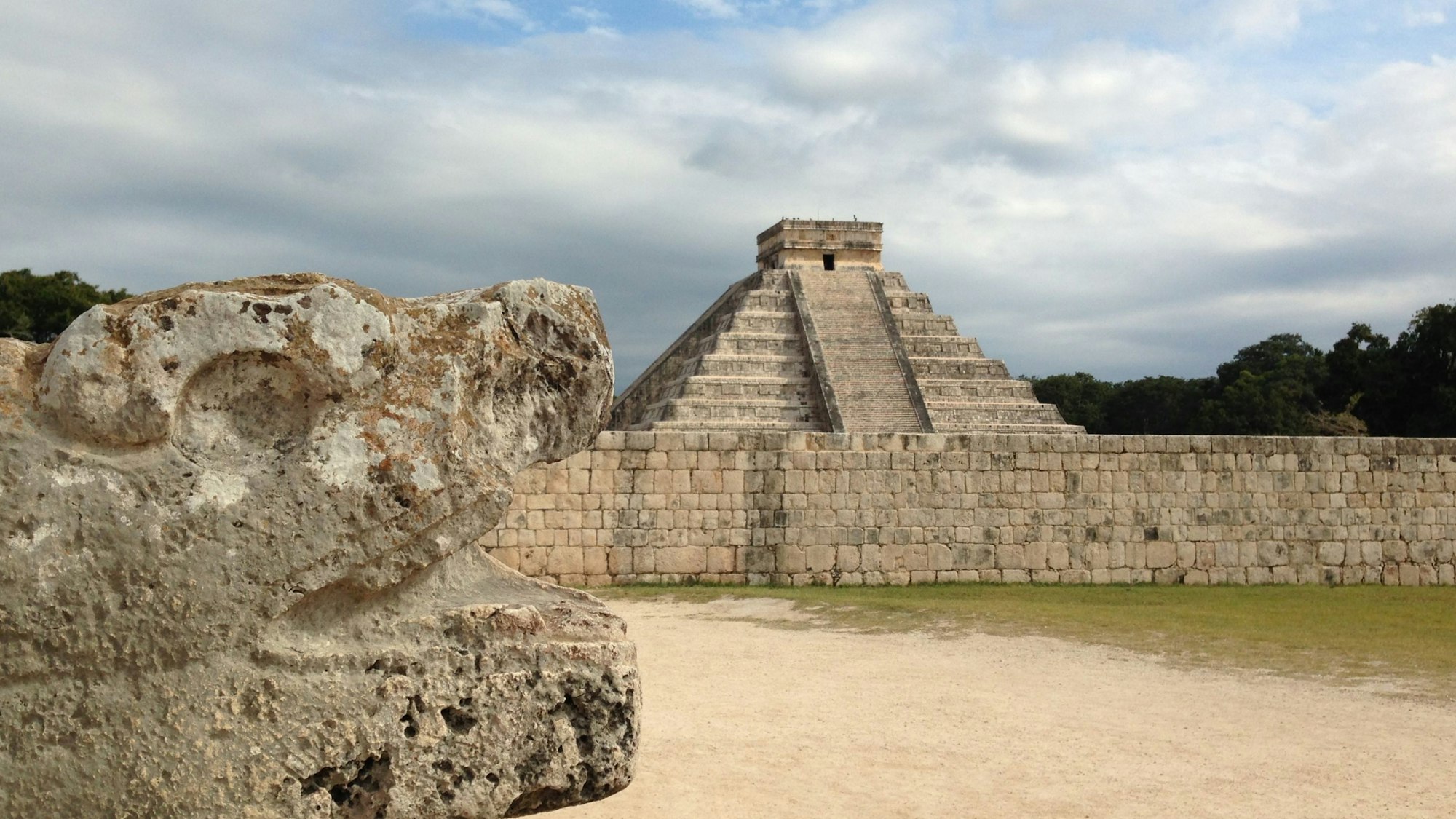 Die Pyramide des Kukulcán in Chichén Itzá im mexikanischen Bundesstaat Yucatán.