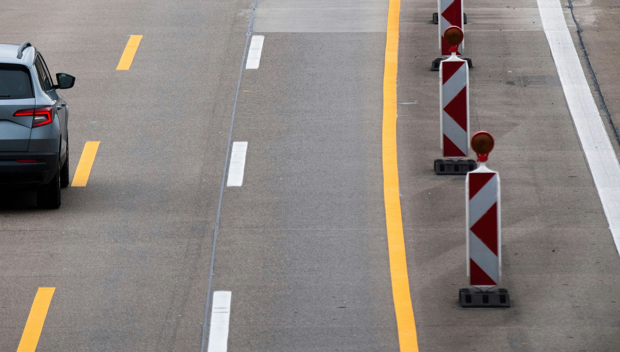 Bei Sanierungsarbeiten auf deutschen Autobahnen ist der Stau quasi garantiert.